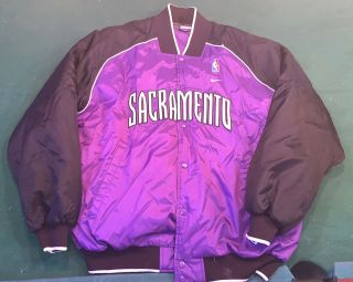 Vintage Nike Sacramento Kings Men 