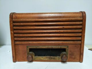 Vintage Old Unknown Radio,  Wood Case,