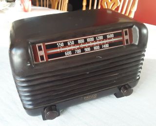 Philco Model 48 - 250 Tube Radio From 1948