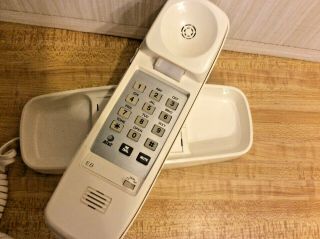 Vintage AT&T Trimline Cord Phone Touch Dial Wall Desk Landline White Push Button 3