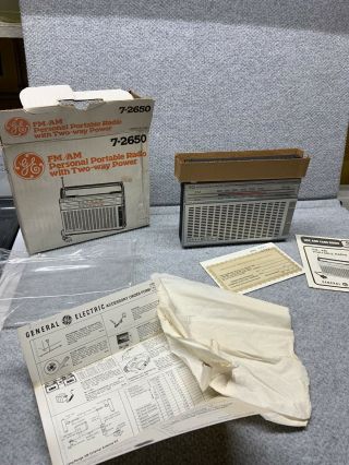 Vintage General Electric Ge Portable Fm/am Transistor Radio Model 7 - 2650