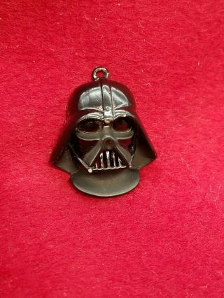 Vintage 1977 Star Wars Darth Vader Necklace Pendant Ships