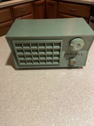 Vintage Admiral Am Green Radio Model Number 5r38 1940’s Non