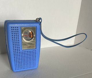 Vintage Computron Solid State Transistor Radio Am Blue Pocket