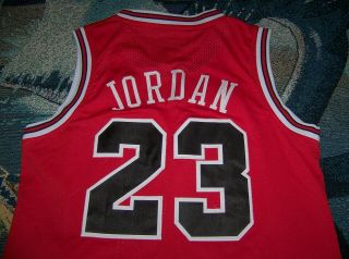 Nike Team Chicago Bulls Michael Jordan 1984 Flight 8403 Sewn Jersey Shirt 44 Red