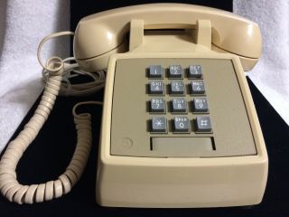 Western Electric Bell Telephone System 2500 Mg Desk Telephone Push Button Beige