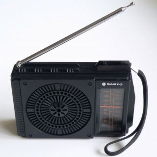 1976 Vintage Sanyo Rp - 5130 Am - Fm Transistor Radio,  And Perfectly