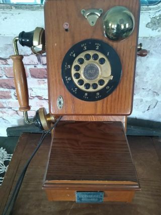 Thomas Collectors Edition Wood Crank Retro Country Kitchen Wall Phone