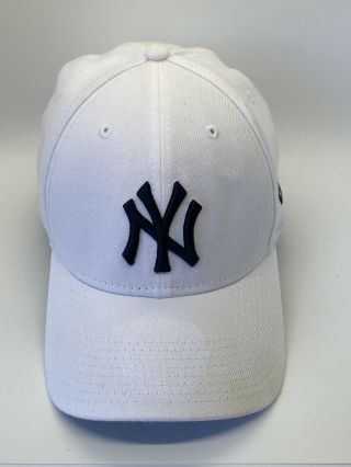 York Yankees White Ny Mlb Baseball Hat Cap L - Xl Fitted Era 39 - 30 Z020a
