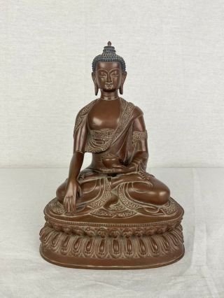 Chinese Tibetan Bronze Figure Of Shakyamuni Buddha For Sacred Use Fine Details