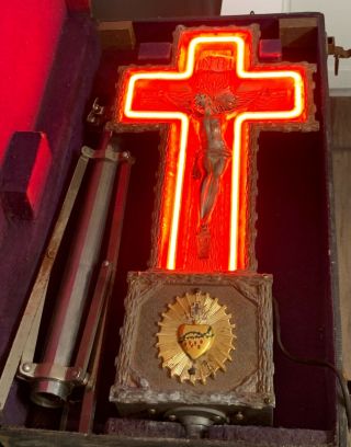 1930 ' s Funeral Standing RED Neon Crucifix Ornate Casket Electric Cross Case 2