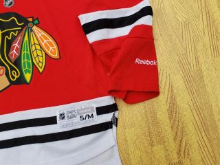 Chicago Blackhawks Reebok NHL Hockey Red Jersey Youth Small / Medium S/M 2