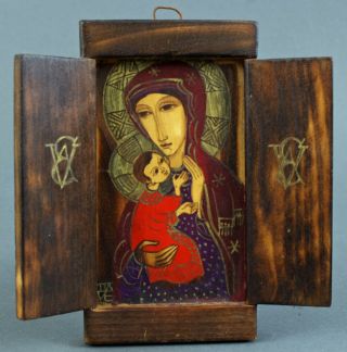 The Madonna And Child Painting In Wooden Frame Box