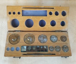 Vintage 8 Round Brass Scale Weights In Wooden Box
