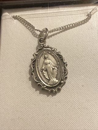 Fine 925 Sterling Silver Miraculous Medal Of Blessed Virgin Mary Necklace 18”