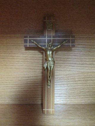 Vintage Wall Hanging Crucifix Cross Of Jesus Wood & Metal 10 "