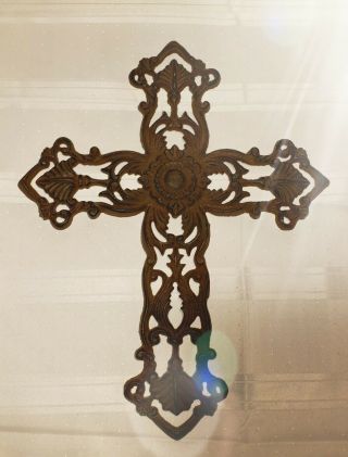 Vintage Cast Iron Cross Crucifix Wall Hanging Indoor Outdoor Religious 13”x 17”