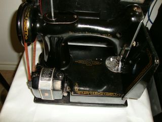 Singer Featherweight 221k Sewing Machine With Case & Extras/works