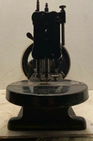 Early Patd 1872 Chas.  Raymond Cast Iron Sewing Machine 4