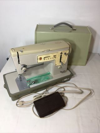 Vintage Singer Zig Zag Model 457 Sewing Machine Pedal Hard Case Great Britain