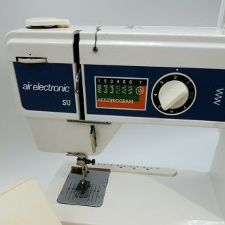 ELNA AIR ELECTRONIC SU Sewing Machine w/ Accessories 2