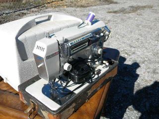 Vintage Morse Fotomatic IV Auto Zig Zag Sewing Machine Model 4400 2