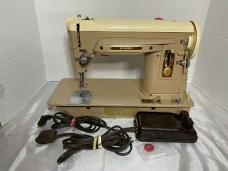 Singer 404 Slant Needle Sewing Machine W/ Case,  Cords,  And Foot Pedal