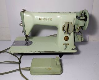 Vintage 1956 Singer 15 - 125 Sewing Machine With Foot Pedal Green Industrial