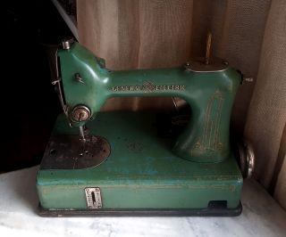 Vintage General Electric Featherweight Sewhandy Sewing Machine Model A