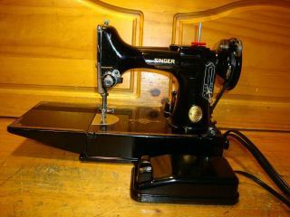 1950 Singer Sewing Machine 221 Featherweight,  Serviced,  Aj576790