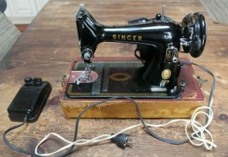 Singer Sewing Machine Model 99 -,  Serial Am042960,  Box & Accessories,  1955