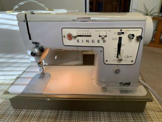 Vintage Singer Zig Zag Model 457 Sewing Machine With Pedal And Hard Case