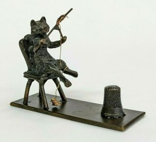 Cat Knitting Thimble Holder Figural Heirloom Editions Redl Wien Bronze