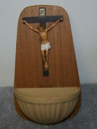 Vintage Made In Italy Wood Plastic Holy Water Font With Jesus On Cross Crucifix