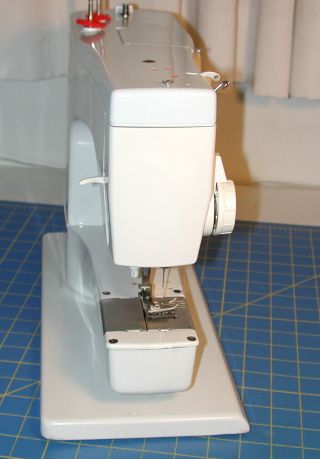 Elna 62C Sewing Machine Complete with All Accessories Serviced 6
