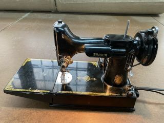 Black Singer Featherweight 221 - 1 Sewing Machine W Case,  Accessories Bundle