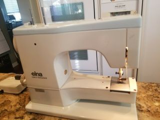 Vintage Elna SU Sewing Machine With Case Foot Pedal 6