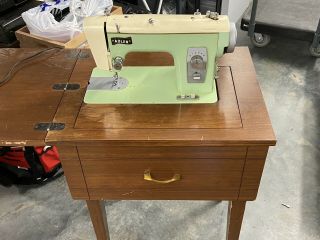 Vintage Adler Adlermatic 452 - A Sewing Machine With Foot Pedal & Wood Table