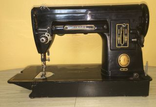 Vintage Singer 301 Sewing Machine For Parts/repair - 1952 - Black - Na079932