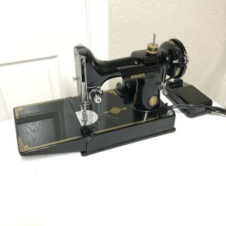 Vintage Singer Featherweight 1951 Centennial Sewing Machine 221 With Pedal