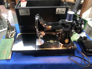 Singer 221 - 1 Featherweight Sewing Machine With Case And Attachments
