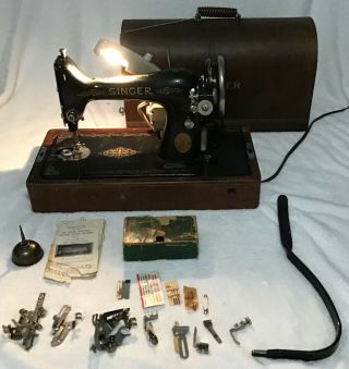 Heavy Duty Vtg Singer Sewing Machine 99 - 13 Denim Leather,  Bentwood Case With Key
