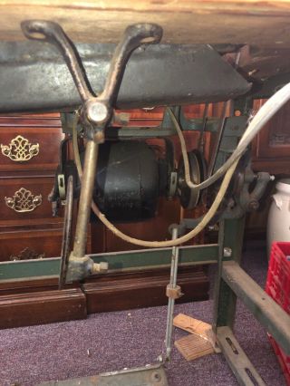 Industrial Singer Sewing Machine Table Vintage Wood Table w/ Light Model 31 - 15 3