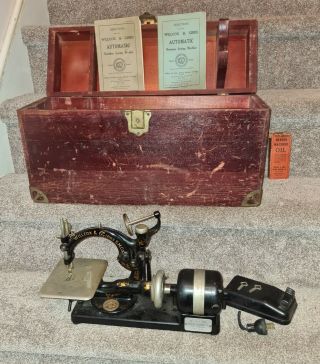 Willcox & Gibbs Automatic Sewing Machine In Case,