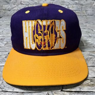 Vintage 90 ' s Washington Huskies Spellout Logo Purple Gold Snapback Cap Hat 2