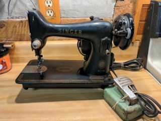 Vintage Singer 99 Portable Sewing Machine Cat Bz 15 - 8 Au - 52 - 30 - 24 W Foot Pedal