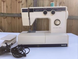 Vintage Montgomery Wards Sewing Machine Model Uht J 1933
