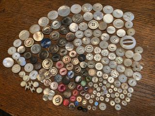 200,  Items,  Vintage Mother Of Pearl Buttons,  Carved,  Large,  Dark - Light,  1 Buckle