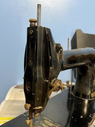 Vintage singer Model 31 - 15 sewing machine,  motor and parts 3