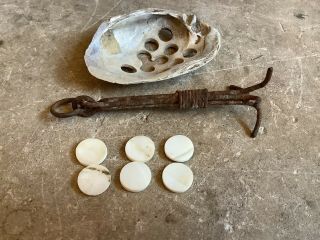 Mississippi River Clam Shell Mother Of Pearl Button Blanks And Claming Hook